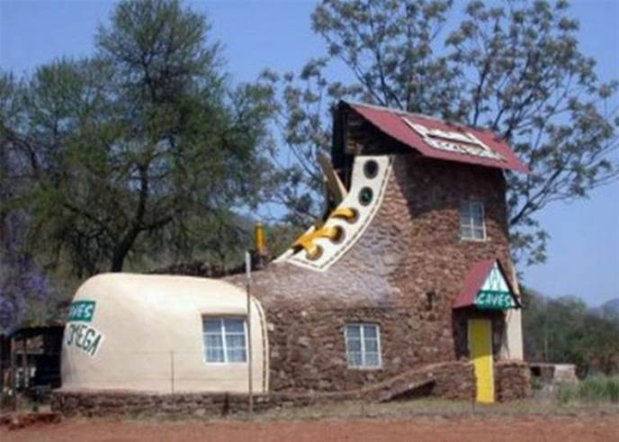 http://www.funfluster.com/images/334-unusual-houses.jpg