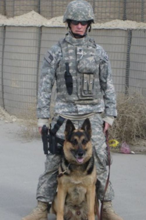 dog soldiers 7 BERRY hot men: Soldiers with dogs (22 photos) 
