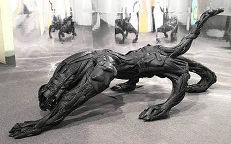 http://amazingpunch.com/wp-content/uploads/2013/09/incredible-and-amazing-sculptures-made-from-tires-11.jpg