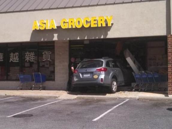 asia-grocery-car-crush