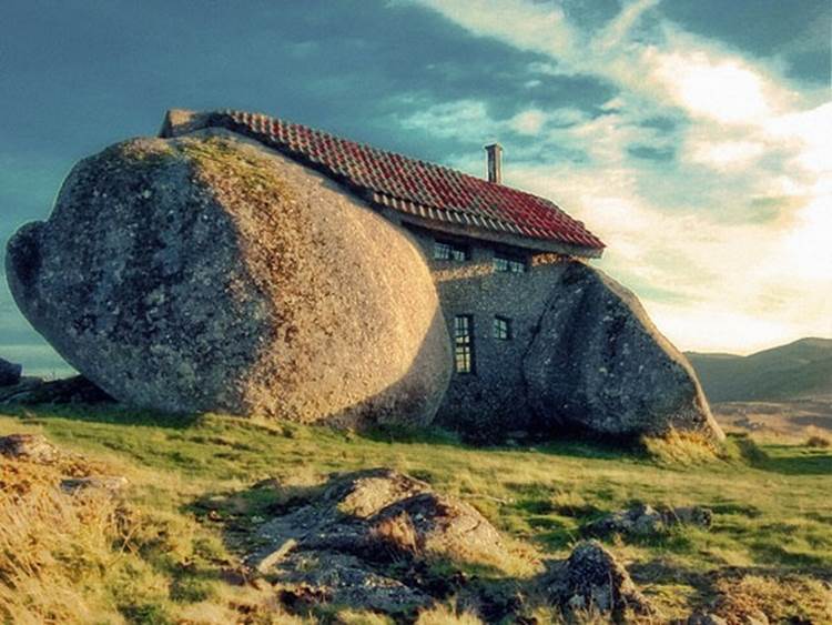 Stone House (Casa da pedra) Portugal
