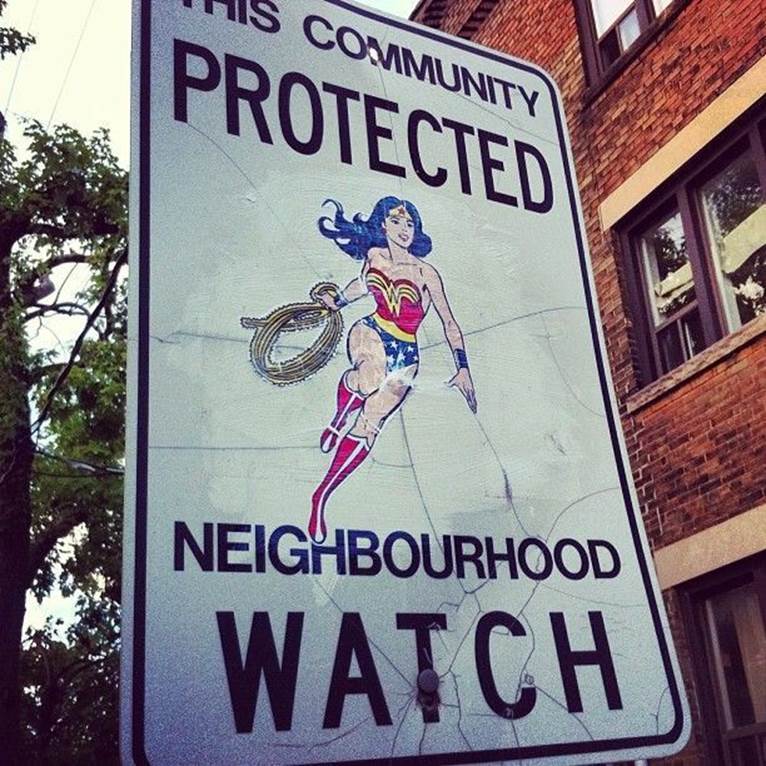 Funny neighbourhood watch signs6 Funny neighbourhood watch signs