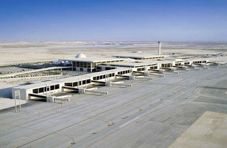 http://cdn.list25.com/wp-content/uploads/2014/10/Dammam-King-Fahd-International-Airport-610x400.jpg