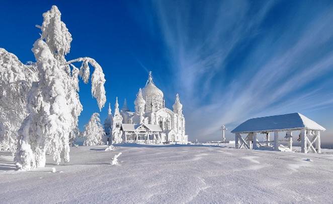http://cdn.list25.com/wp-content/uploads/2014/11/russiatrek.org-the-beauty-of-russian-winter.jpg