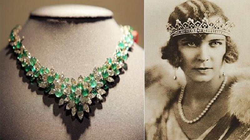 http://cdn2.list25.com/wp-content/uploads/2013/04/Emerald-and-Diamond-Necklace.png