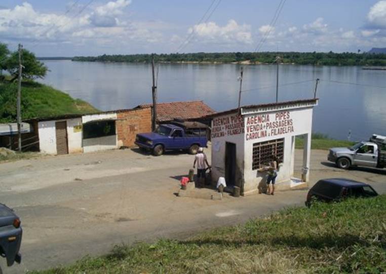 http://cdn2.list25.com/wp-content/uploads/2012/11/Tocantins-River.png