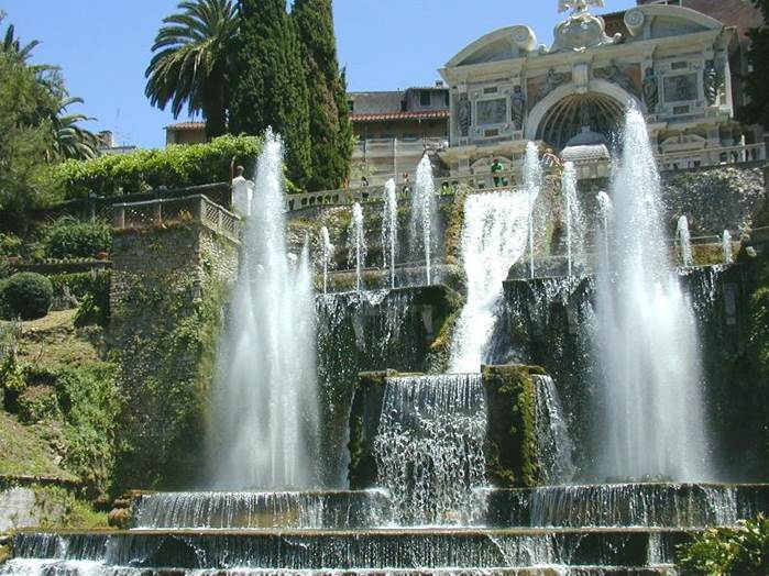Most Famous Fountains: Fontana di Tivoli, Tivoli
