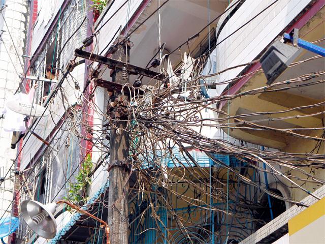 http://economictimes.indiatimes.com/thumb/msid-29443948,width-640,resizemode-4/jumbled-electric-cables-in-yangon-myanmar.jpg