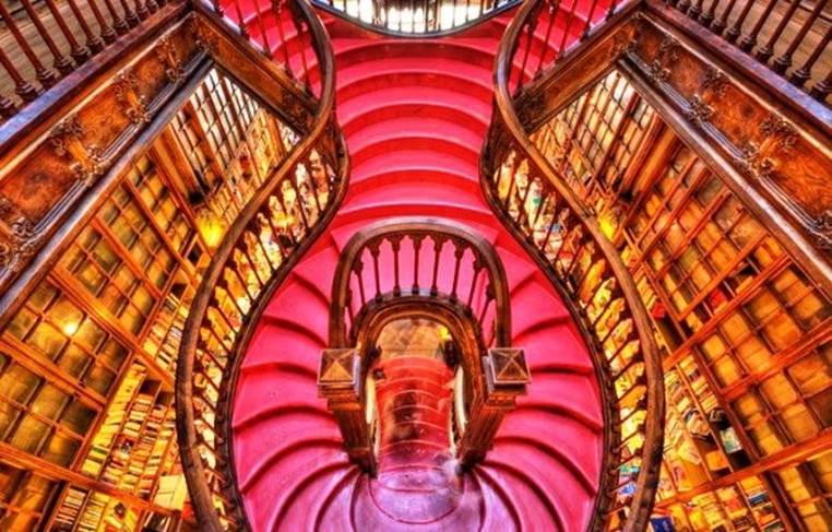 stairs in Lello
