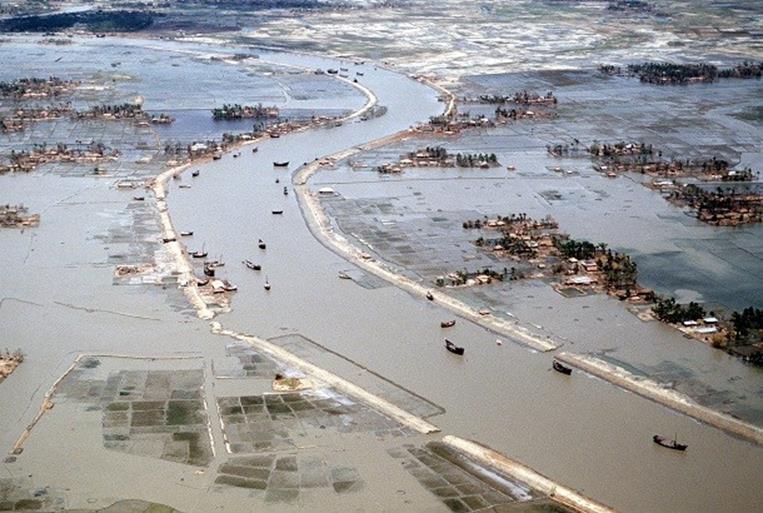 Flooding_after_1991_cyclone