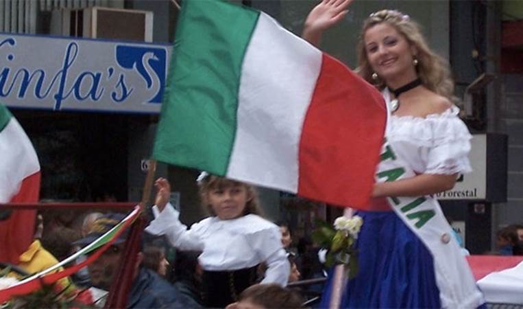 Nearly half (40%) of the population are of Italian descent. A good portion of the rest have German heritage.
