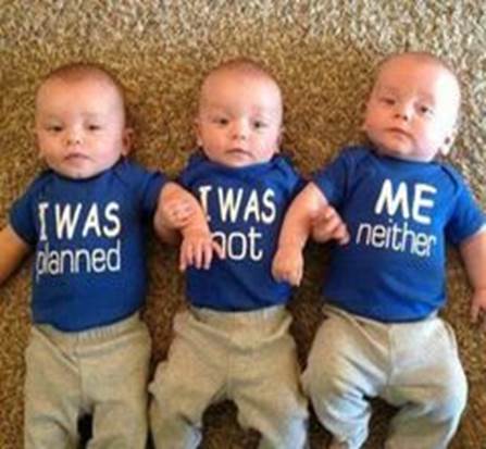 http://data.whicdn.com/images/46389029/Three-little-funny-babies_thumb.jpg