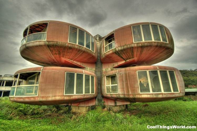 http://www.coolthingsworld.com/wp-content/uploads/2012/02/10-most-amazing-buildings-in-the-world-The-Ufo-House-Sanjhih-Taiwan.jpg
