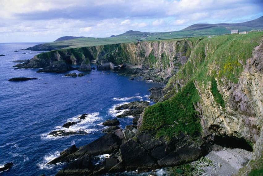 The rugged coastline of Dunquin - Dingle Peninsula, County Kerry