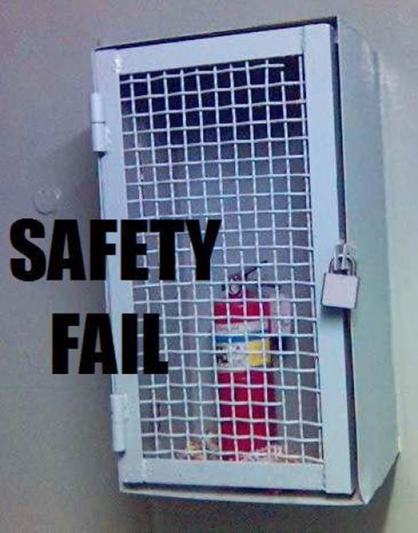 safety first pics part2 15 Funny: ‘Safety first’ pics {Part 2}