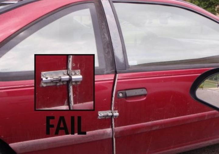 worst diy car repairs 25 576x405 Crazy car repairs (40 pics)