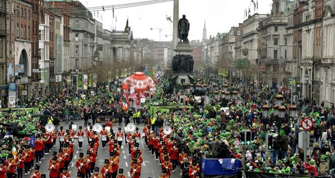 http://www.jacobsinn.com/wp-content/uploads/2014/02/St.-Patricks-Day-Parade-Dublin.jpg