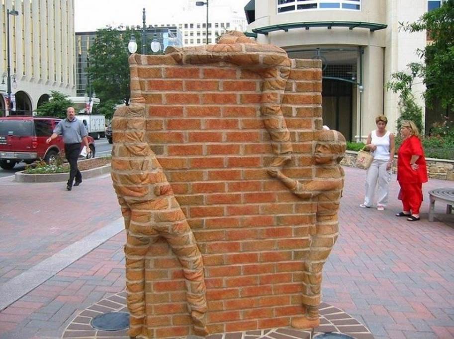 Brad Spencer4 730x547 Brick sculptures by Brad Spencer