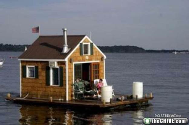 http://thechive.files.wordpress.com/2010/12/awesome-funny-houseboats-5.jpg