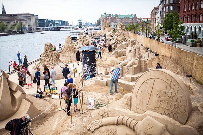 Awesome sand sculptures24 Funny: Awesome sand sculptures