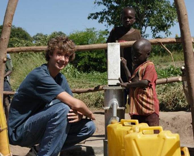 Ryan Hreljac and African children by well