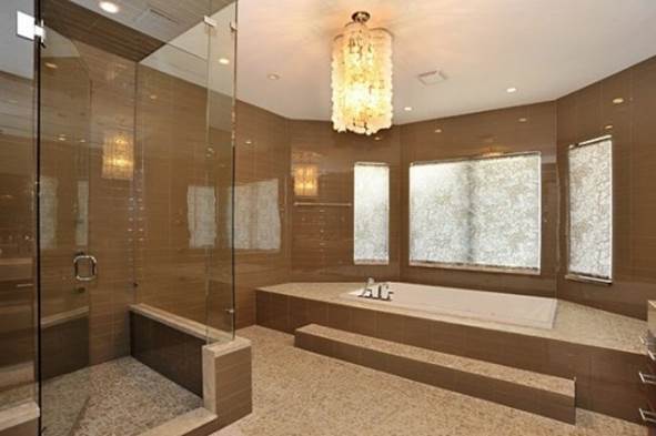 http://www.iseecubed.com/wp-content/uploads/truly-lovely-bathroom-with-stage-tub-decoration-designs.jpg