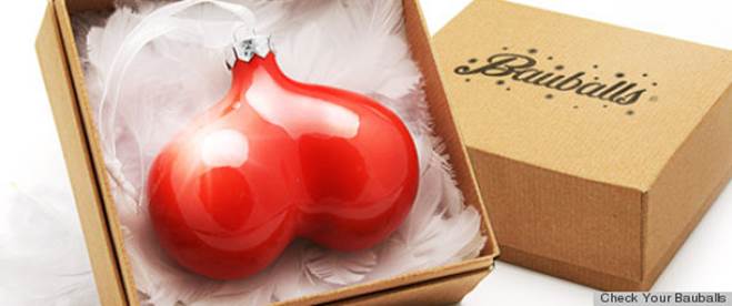 http://i1.huffpost.com/gen/897349/thumbs/r-FUNNY-CHRISTMAS-DECORATIONS-large570.jpg