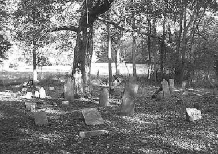 http://cdn3.list25.com/wp-content/uploads/2013/04/Witches-Cemetery-Tennessee.png