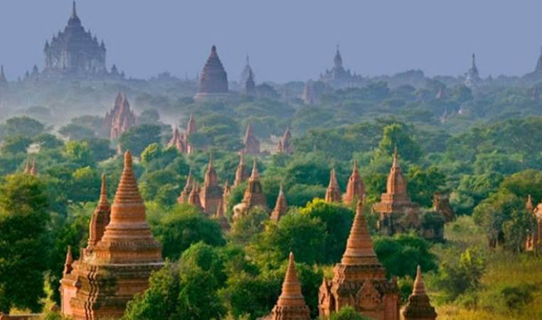 Bagan Walk Myanmar
