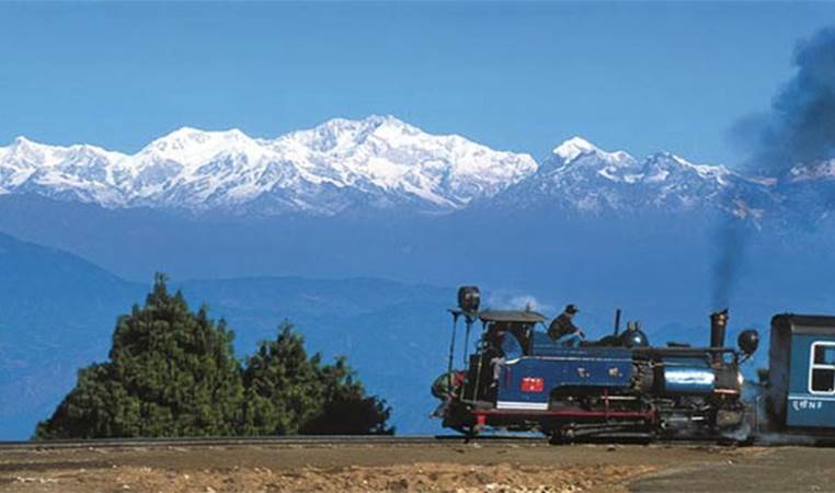 Darjeeling Himalayan Railway (India)