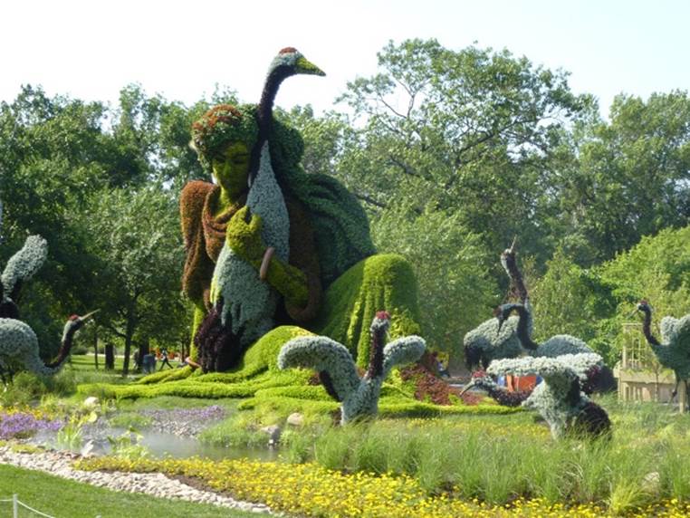 prafulla.net The-Giant-Plant-Sculptures-of-Horticulture-Art-at-the-Mosaicultures-Internationales-de-Montréal-2013-7
