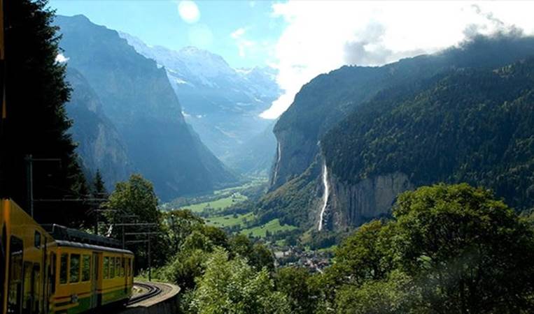 Alpine valley