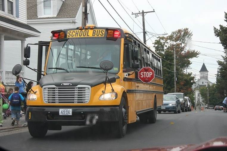 Maine_School_bus_stop
