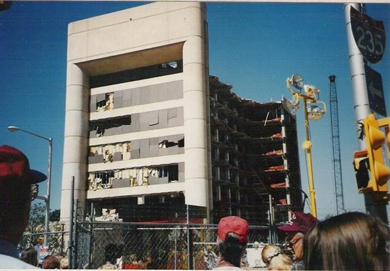 Oklahoma city bombing building before demolition