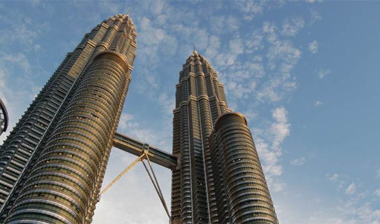 Petronas Towers (Malaysia)