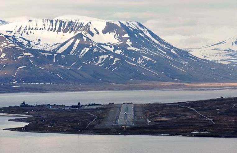 Svalbard Airport,