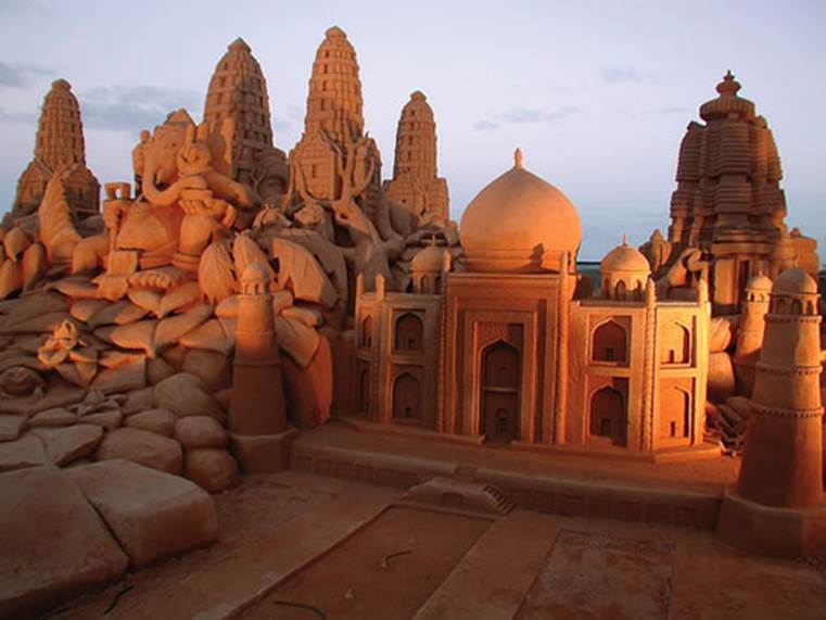 amazing sand sculptures