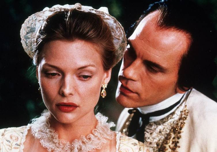 'Dangerous Liaisons’ (1988) – John Malkovich & Michelle Pfeiffer We doubt Dick Tracy star Glenne Headly entertained the thought that husband John Malkovich would hook up with Michelle Pfeiffer on the set of 'Dangerous Liaisons’. She didn’t realise that cheating on your wife with Catwoman is all just part of Being John Malkovich.