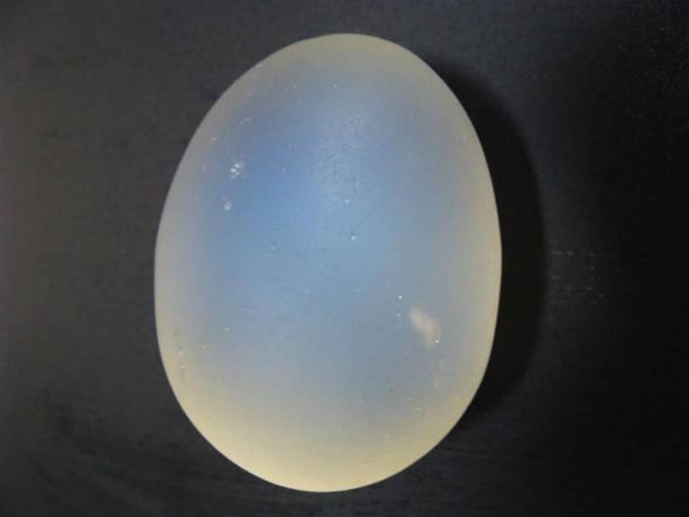 On May 20, 1970, Florida lawmakers passed and sent to the governor a bill adopting the moonstone as the official state gem. Ironically, the moonstone is not found naturally in Florida nor was it found on the moon.