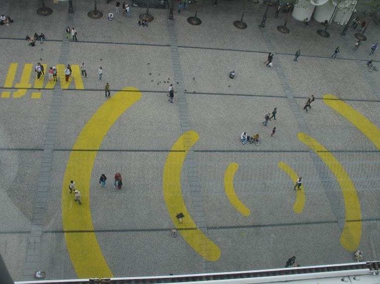 wifi symbol on ground - automatically connect