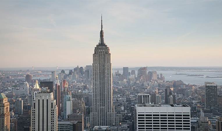 The spire on the Empire State Building was meant to dock Zeppelins