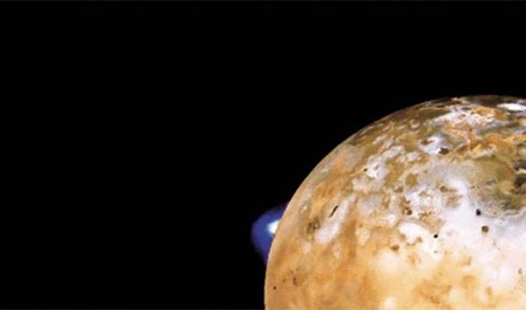 Voyager 1 photographs a volcanic eruption on Jupiter's moon, Io. It was the first volcanic eruption seen beyond the Earth (1979)